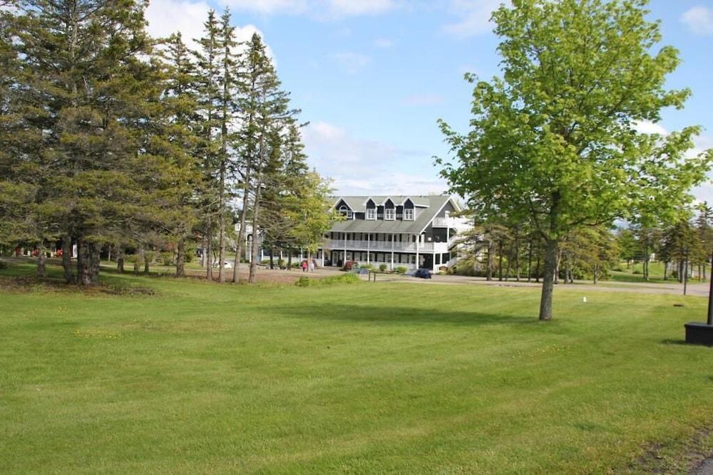 Inverary Resort Baddeck Exterior photo